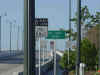 bridgebikesign.JPG (28070 bytes)
